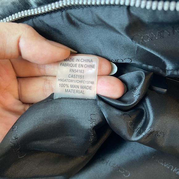 Calvin Klein CK Logo Monogram Fur Travel Bag✈️ - Picture 9 of 11